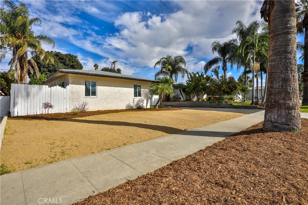 4035 Madrona Property Photo 9
