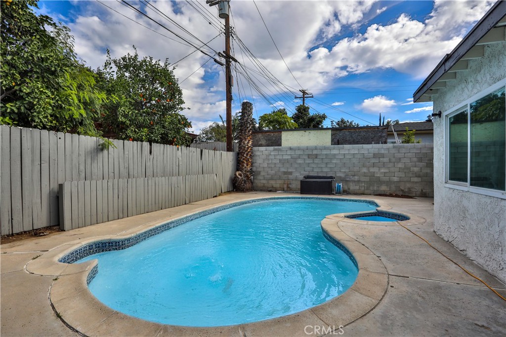 4035 Madrona Property Photo 12