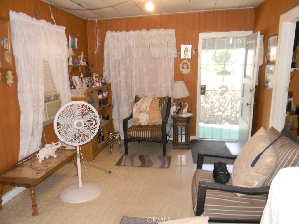 10108 24th Property Photo 4