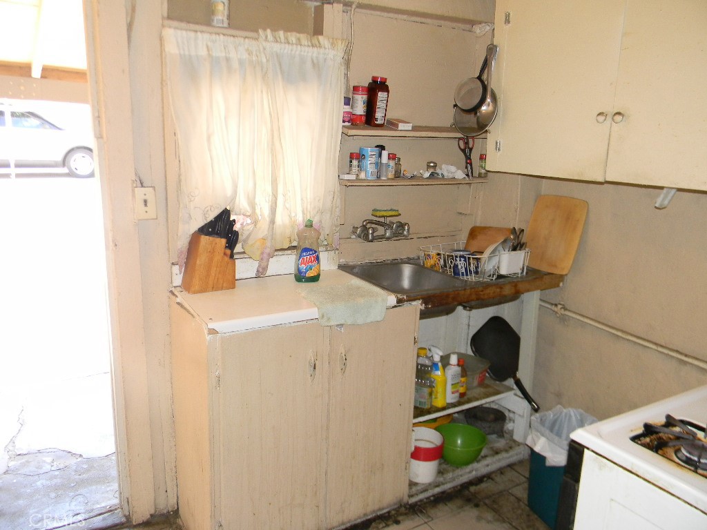 10108 24th Property Photo 23