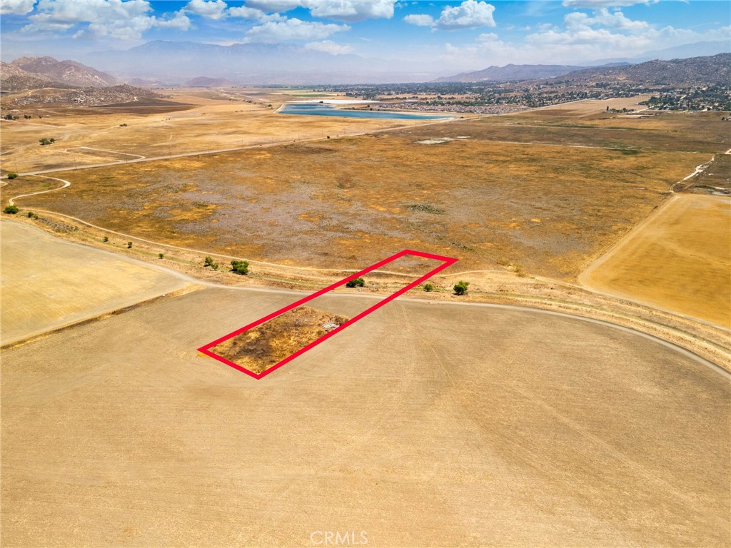 27200 San Jacinto Property Photo 4