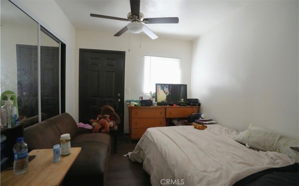 1144 W 85th Property Photo 8