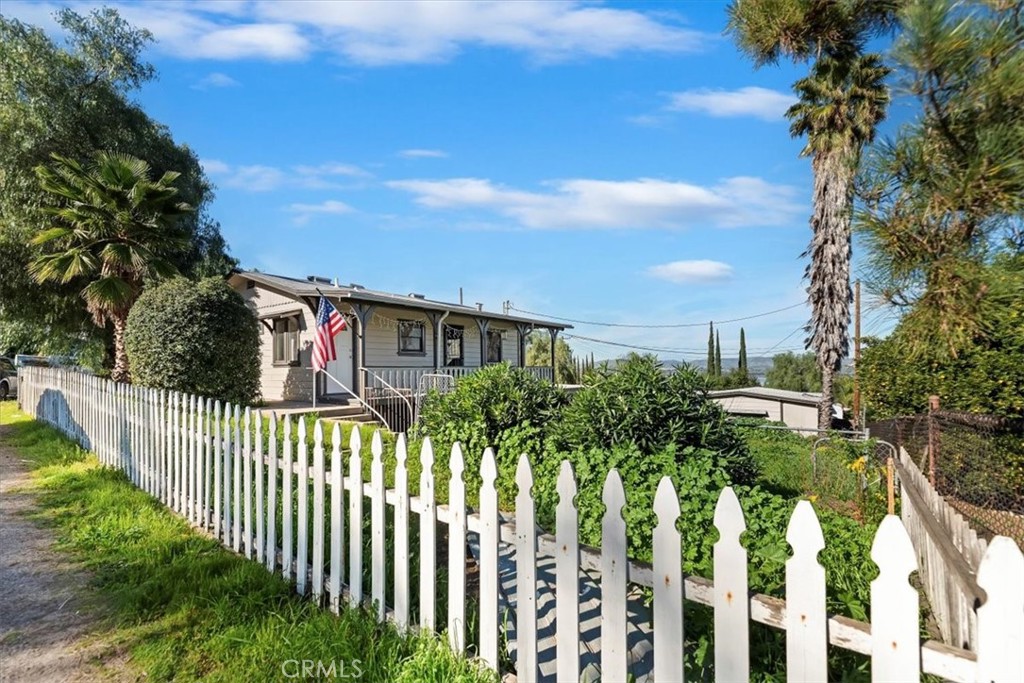 33384 Adelfa Street Property Photo 2