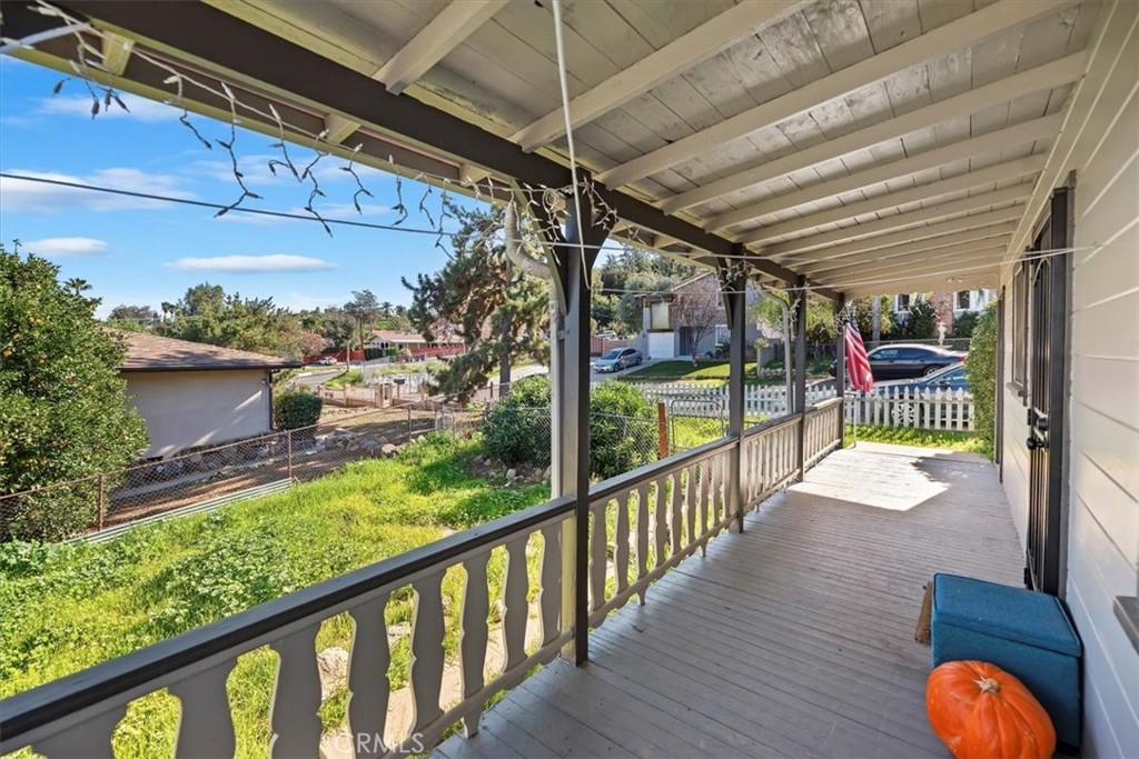 33384 Adelfa Street Property Photo 10