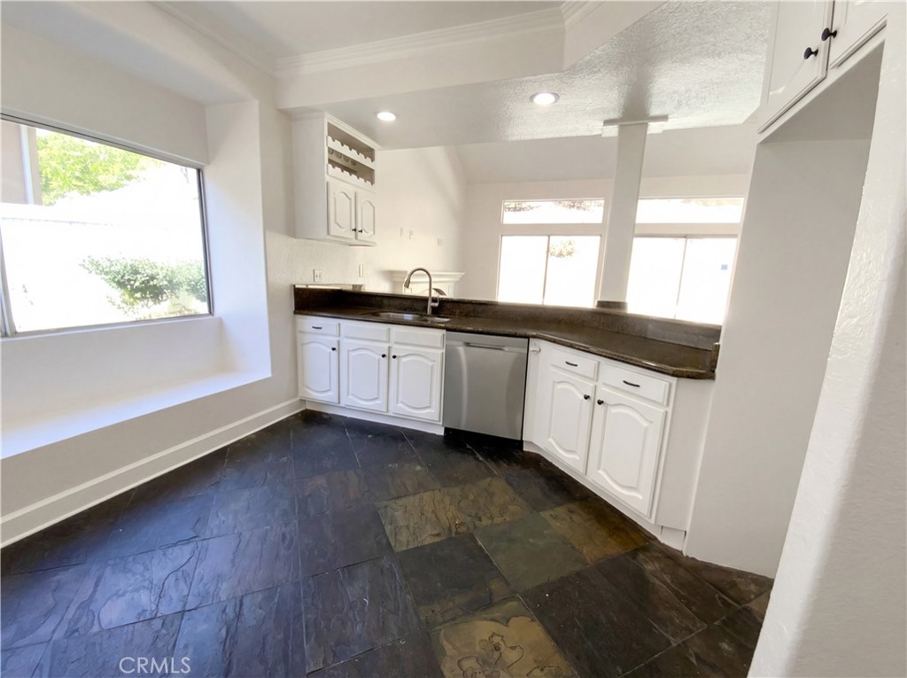 3303 Deaver Property Photo 8