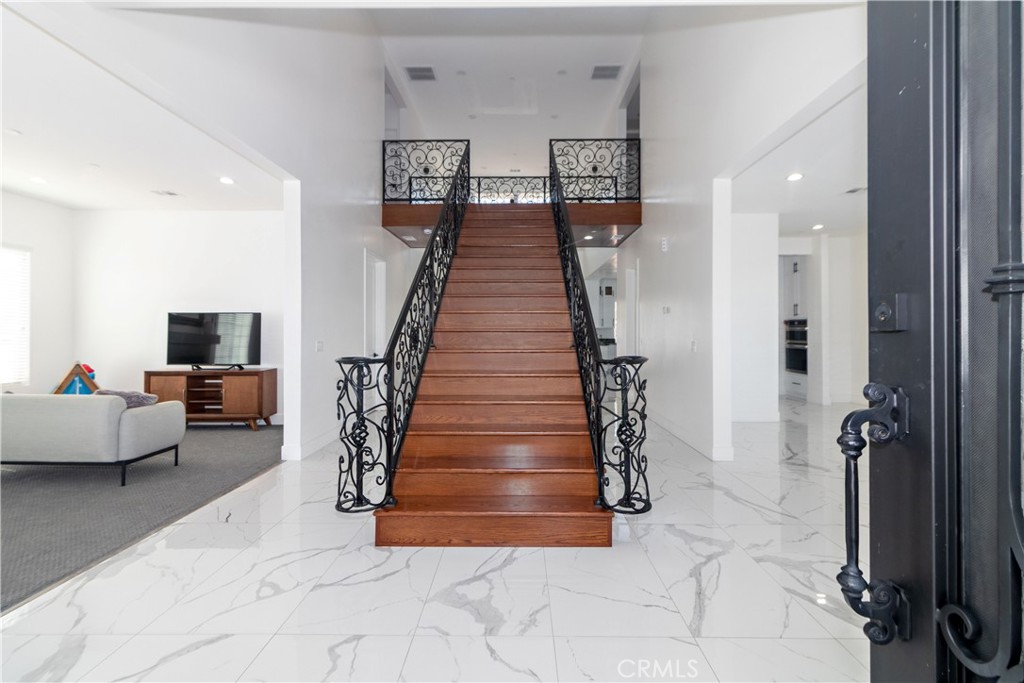 17423 Wicker Way Property Photo 7