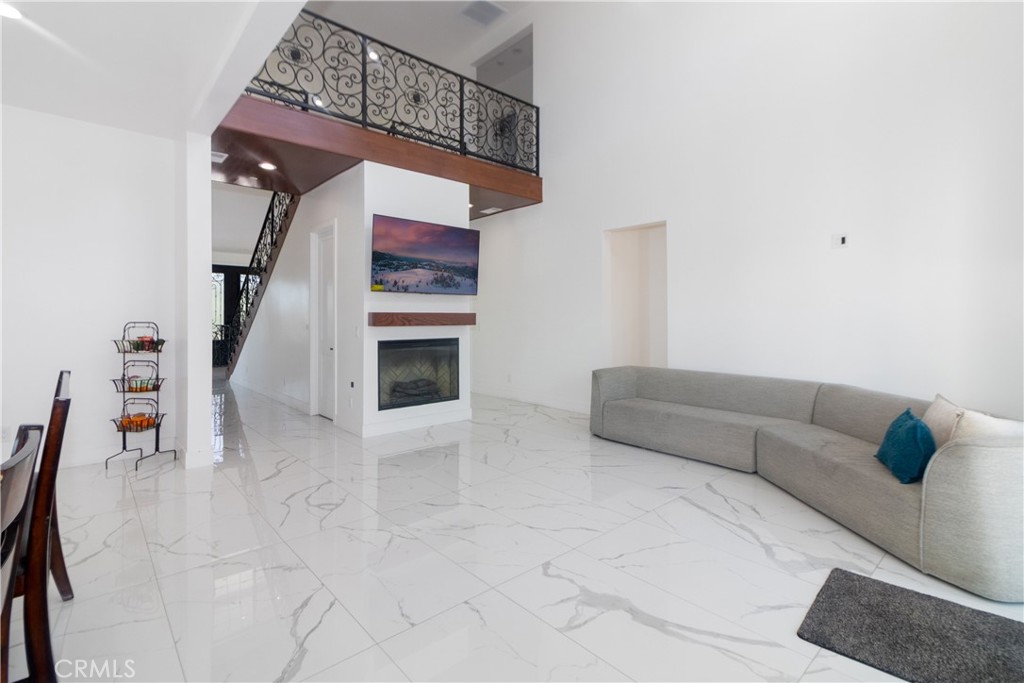 17423 Wicker Way Property Photo 10
