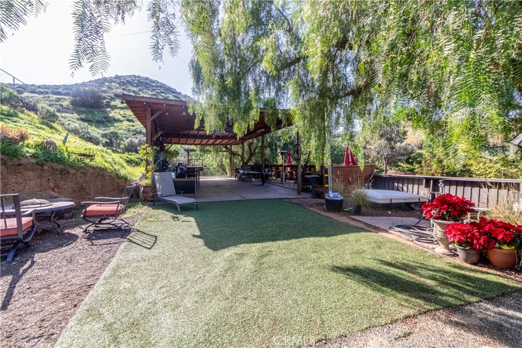 17423 Wicker Way Property Photo 45