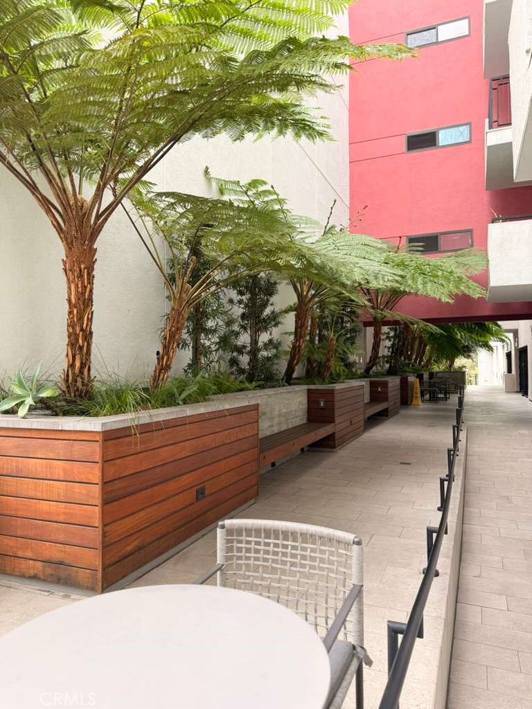 1234 Wilshire 233 Property Photo 9