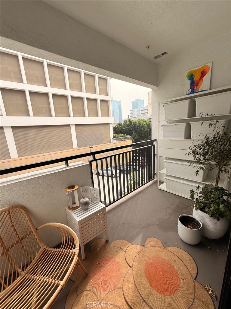 1234 Wilshire 233 Property Photo 27