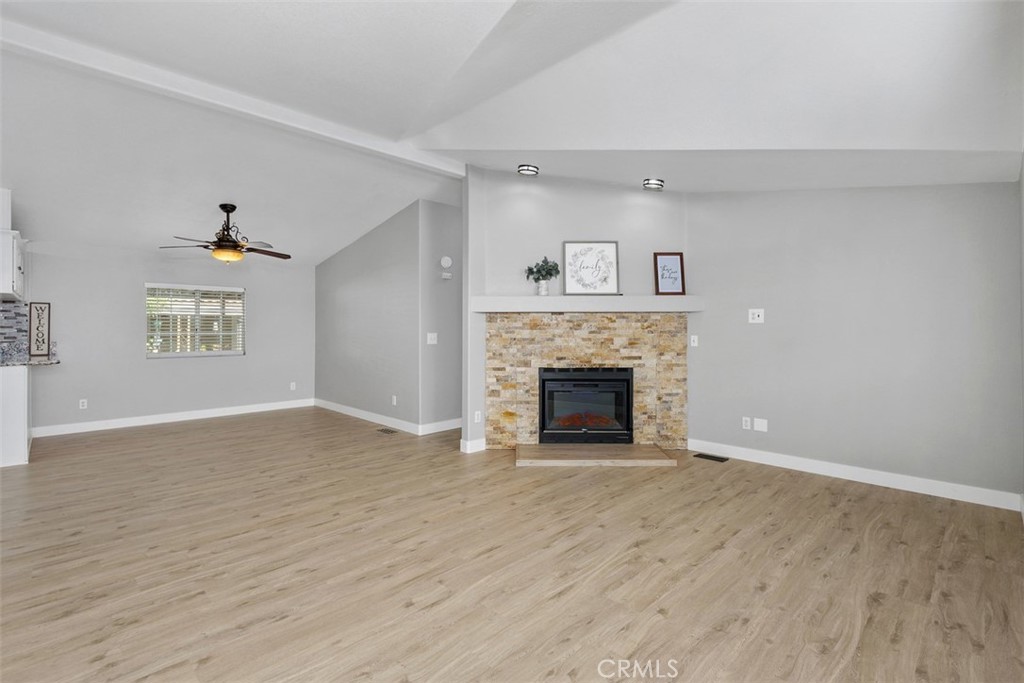 1456 E Philadelphia St Spc 176 Property Photo 4