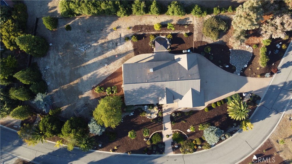 170 Nutwood Circle Property Photo 2