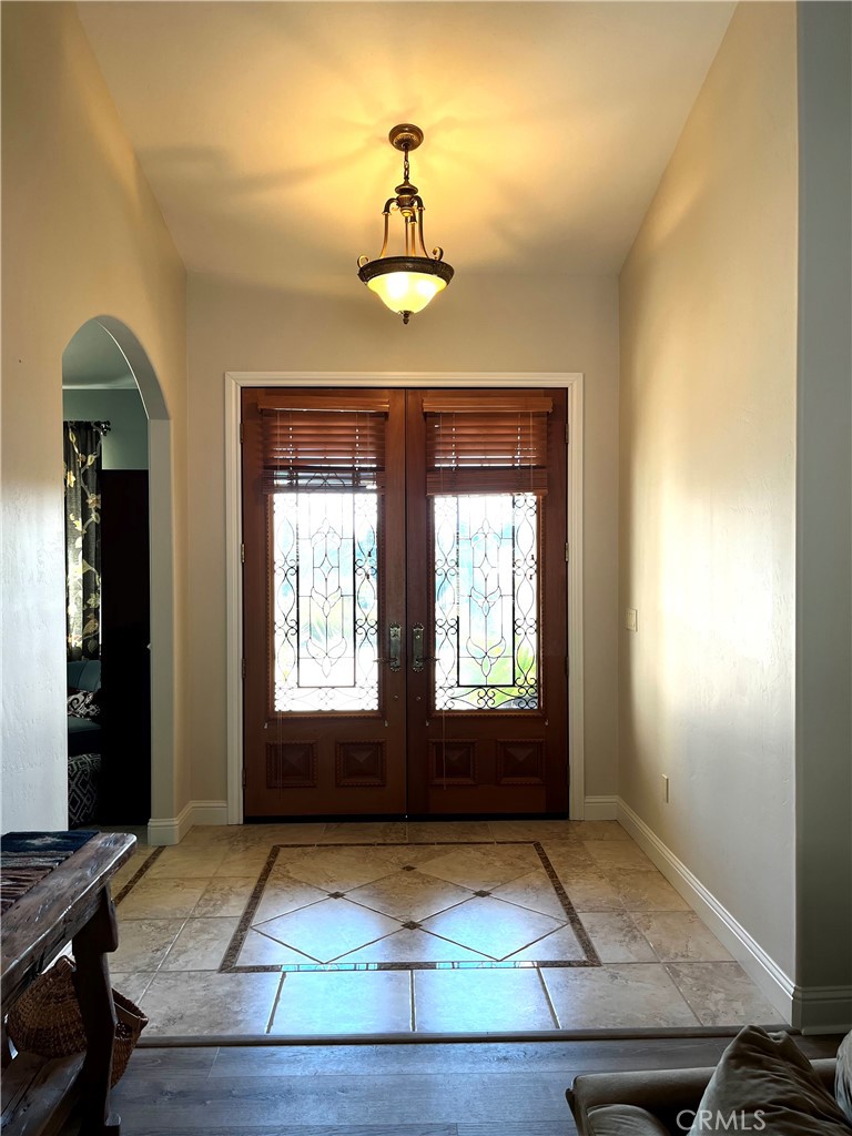 170 Nutwood Circle Property Photo 3