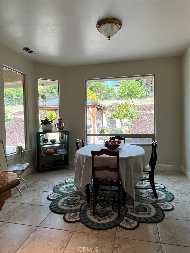 170 Nutwood Circle Property Photo 7