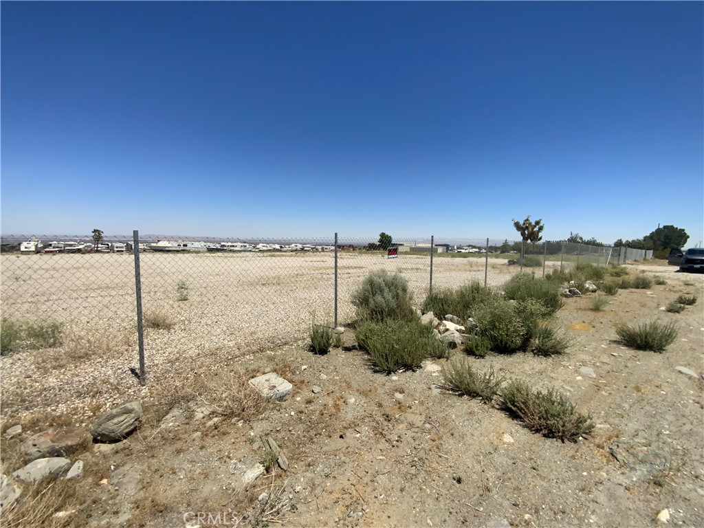 2770 White Fox Property Photo 8