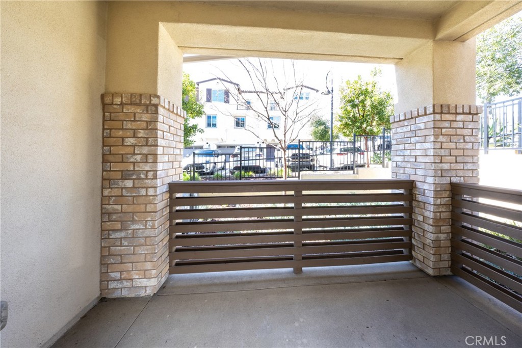 7358 Luminaire Property Photo 7