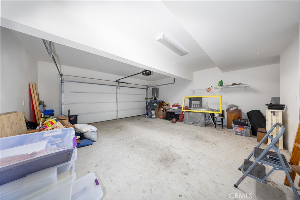 7358 Luminaire Property Photo 8