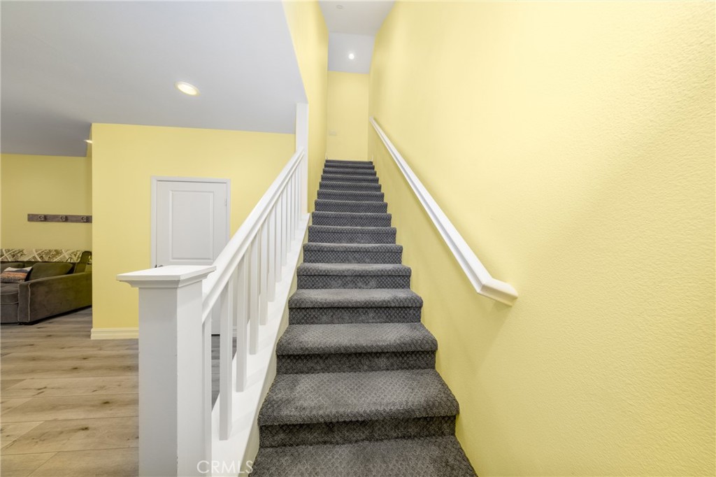 7358 Luminaire Property Photo 11