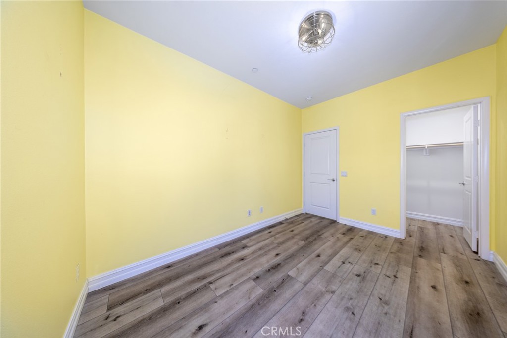 7358 Luminaire Property Photo 23