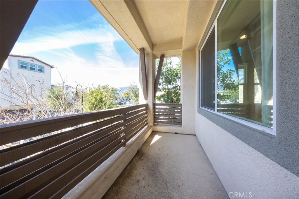 7358 Luminaire Property Photo 25