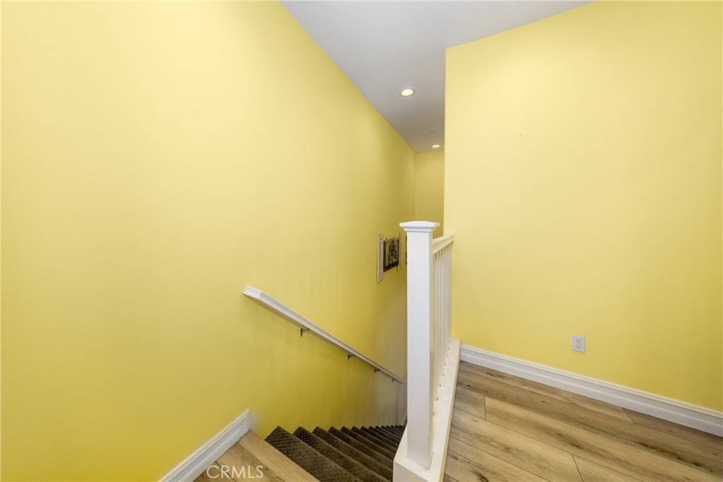 7358 Luminaire Property Photo 27