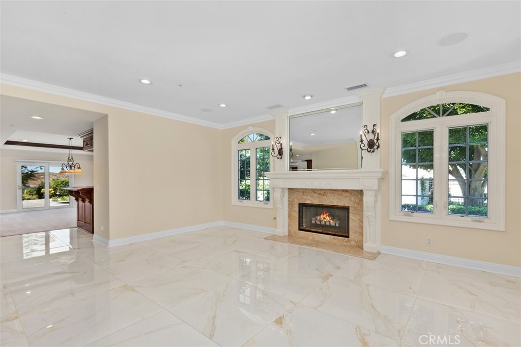 6863 Canyon Hill Drive Property Photo 9