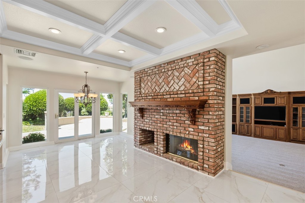 6863 Canyon Hill Drive Property Photo 14