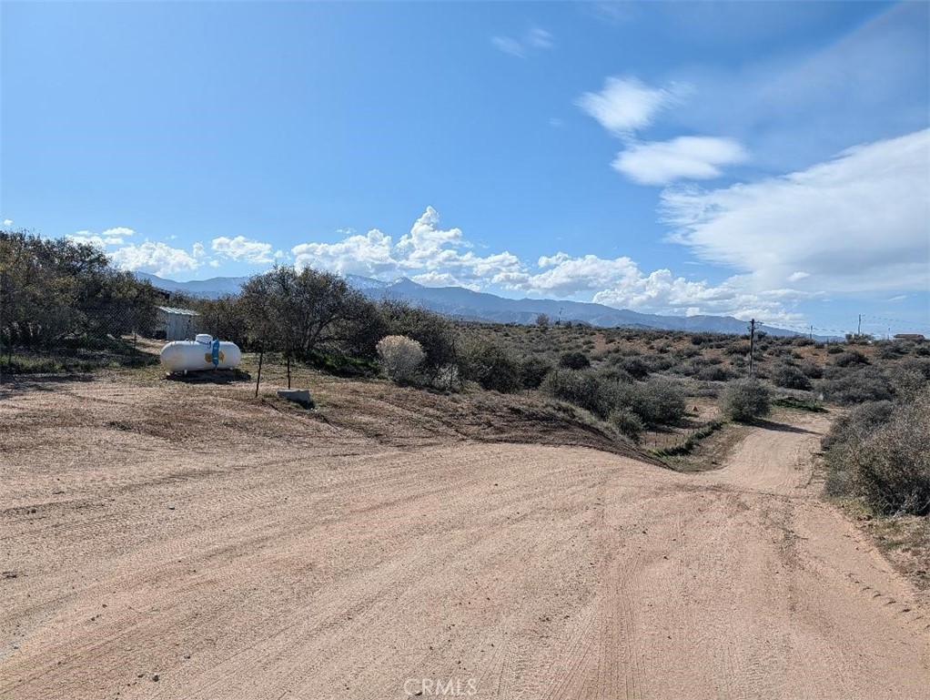 21 Atsina Property Photo 6
