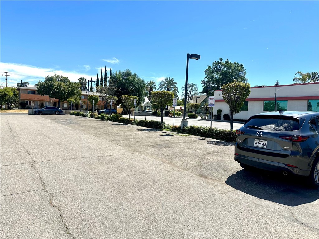 815 S Main Property Photo 19
