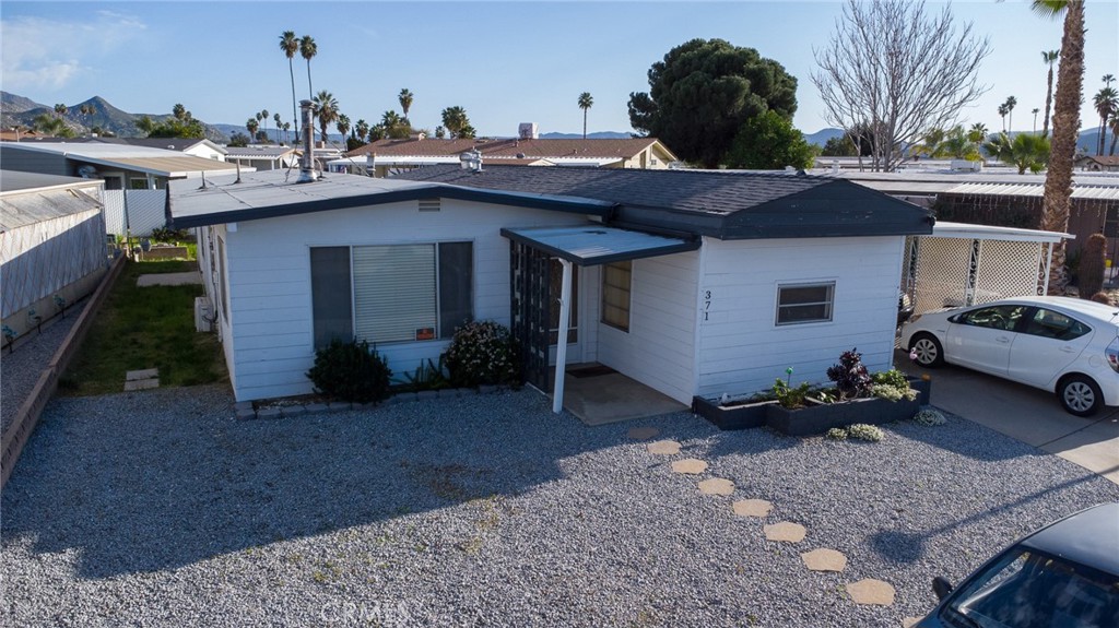 371 Santa Clara Circle Property Photo 2