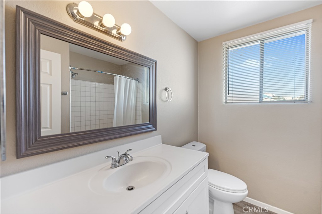 1050 Gaviota Property Photo 13