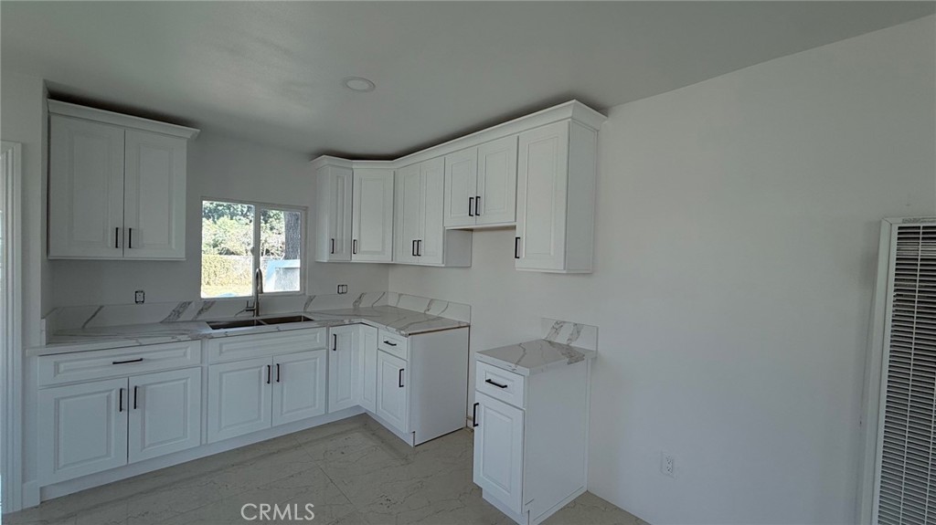 155 E 84th Street Property Photo 15