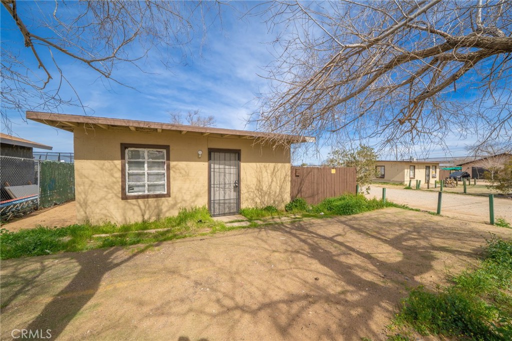 11986 White Avenue Property Photo 19
