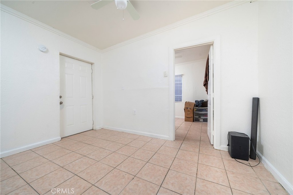 11986 White Avenue Property Photo 22