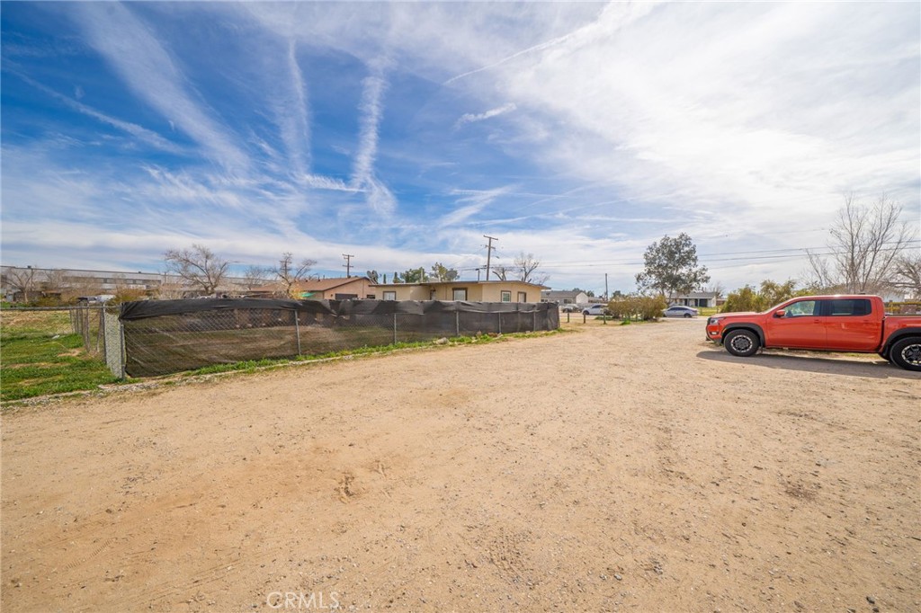 11986 White Avenue Property Photo 35
