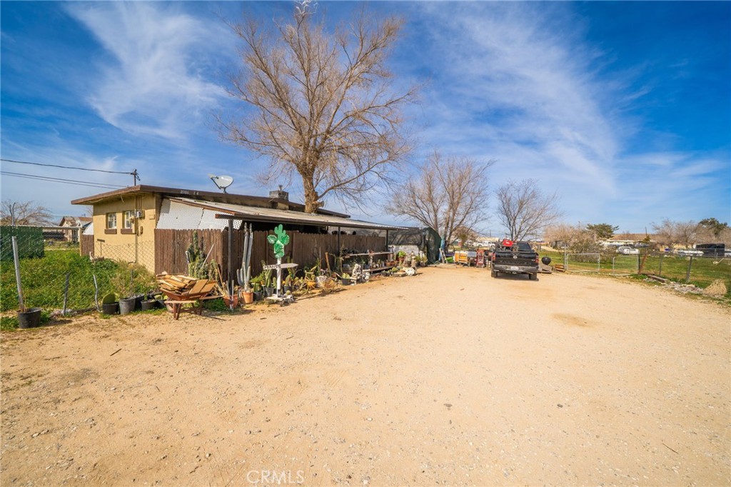 11986 White Avenue Property Photo 36