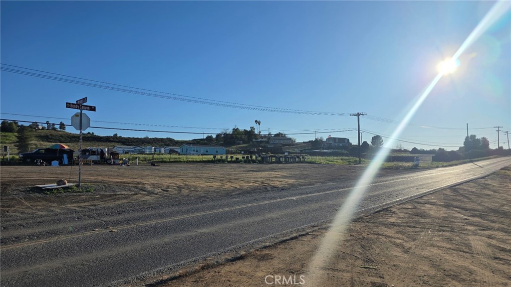 25390 Bundy Canyon Road Property Photo 4