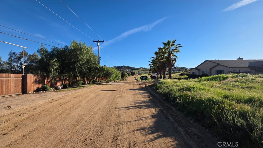 25325 Waldon Road Property Photo 8