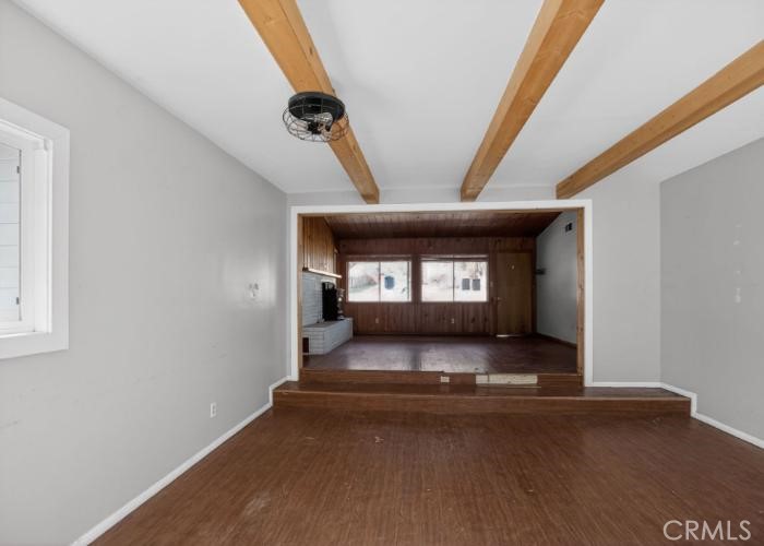 452 Sirretta Street Property Photo 5