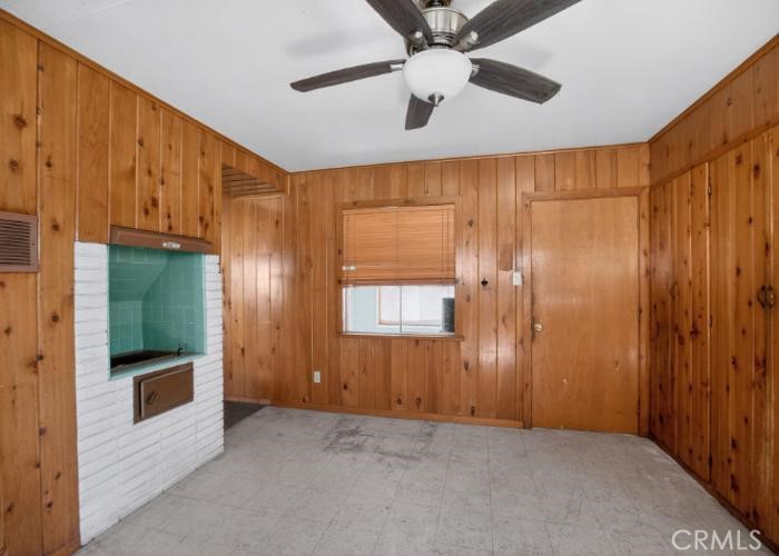 452 Sirretta Street Property Photo 13