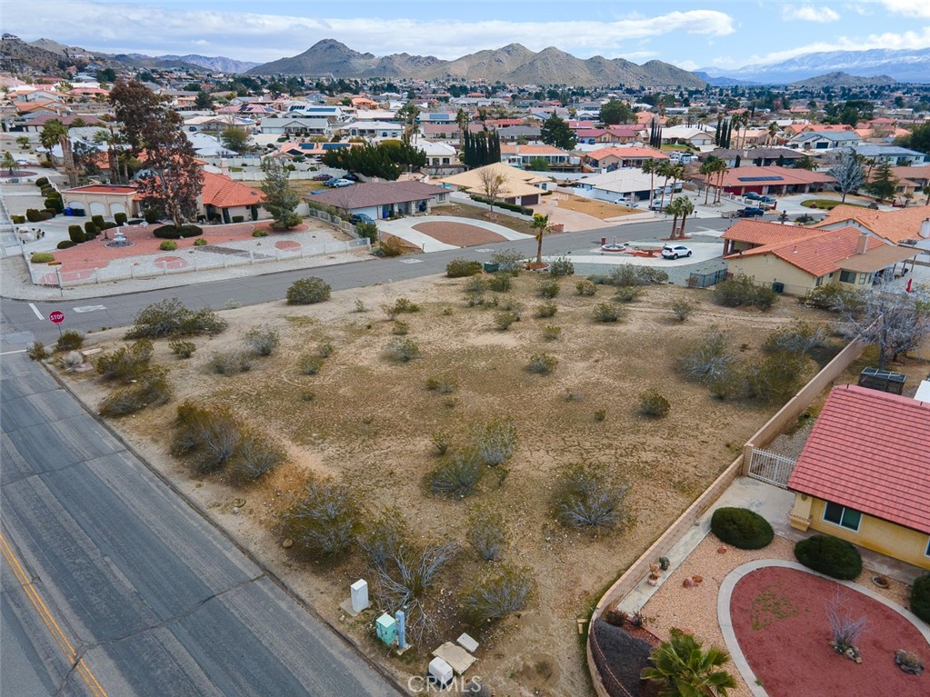 16499 Kamana Road Property Photo 17