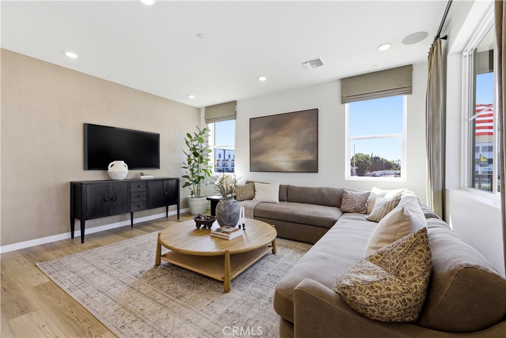 6648 Via Vista Property Photo 4