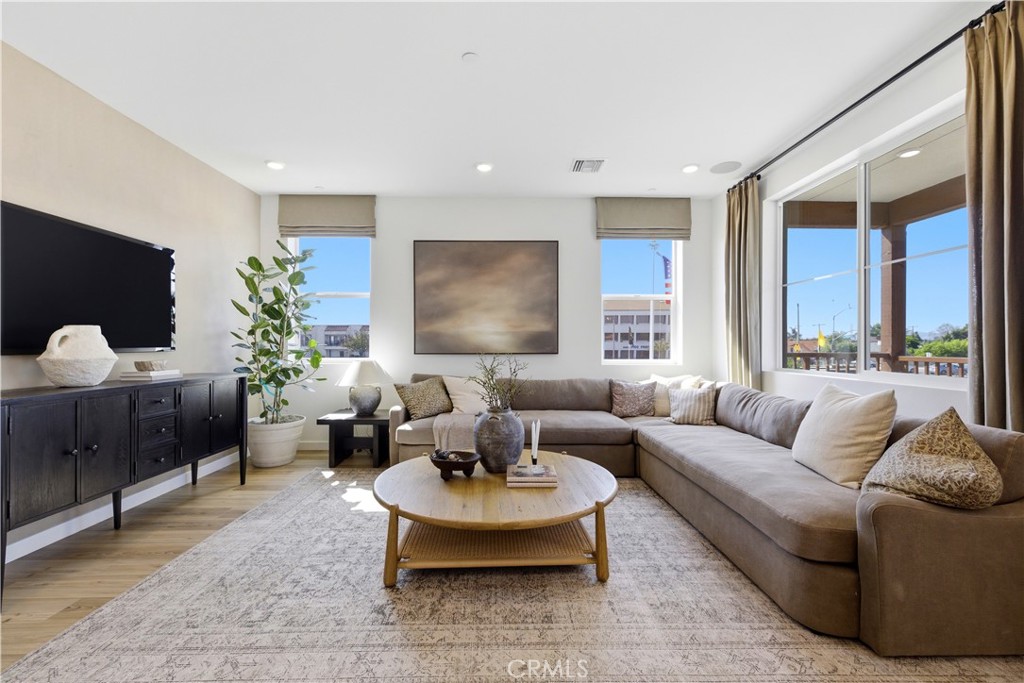 6648 Via Vista Property Photo 5