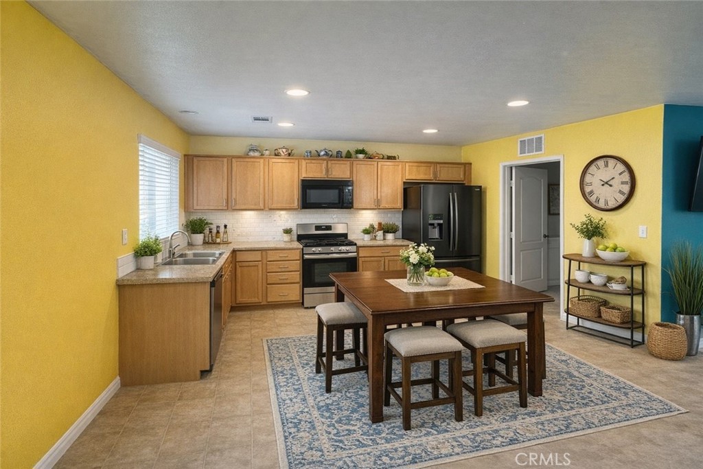 14368 Black Mountain Property Photo 5