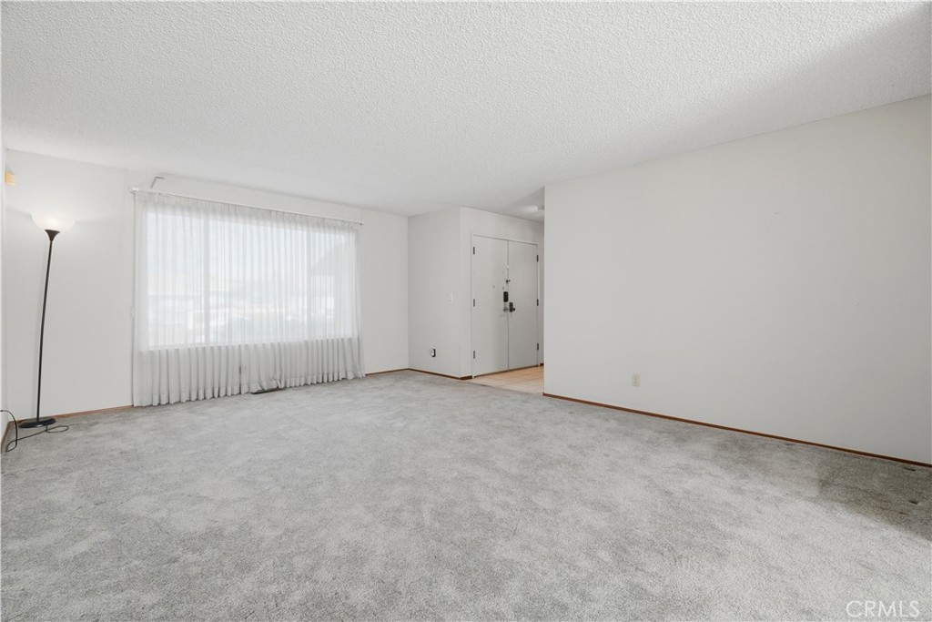 1682 Commodore Drive Property Photo 7