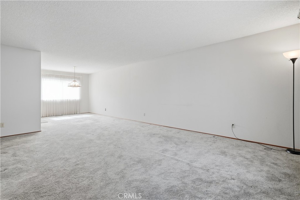 1682 Commodore Drive Property Photo 8