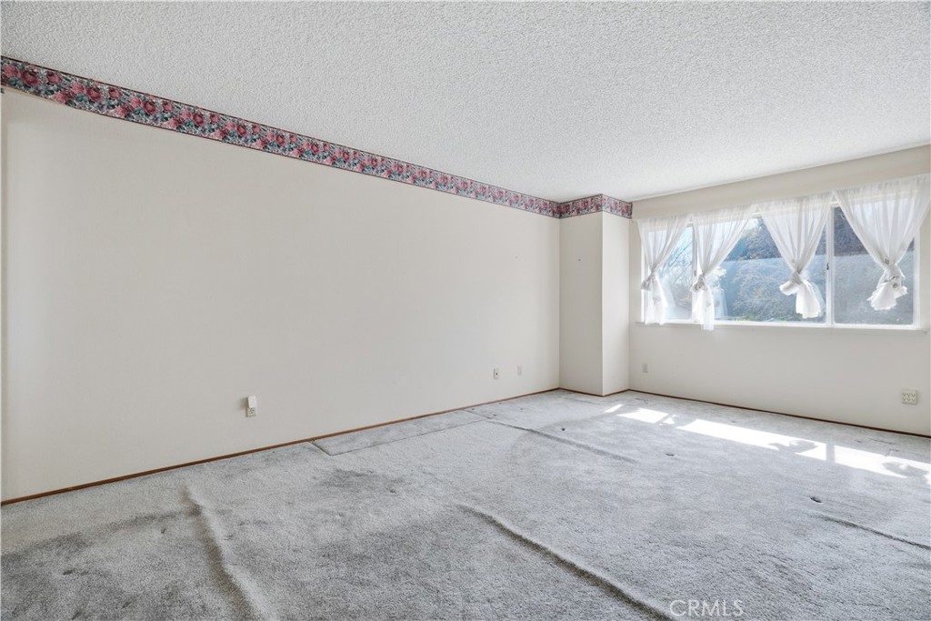 1682 Commodore Drive Property Photo 21