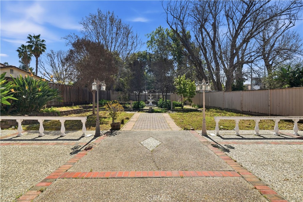 1682 Commodore Drive Property Photo 31