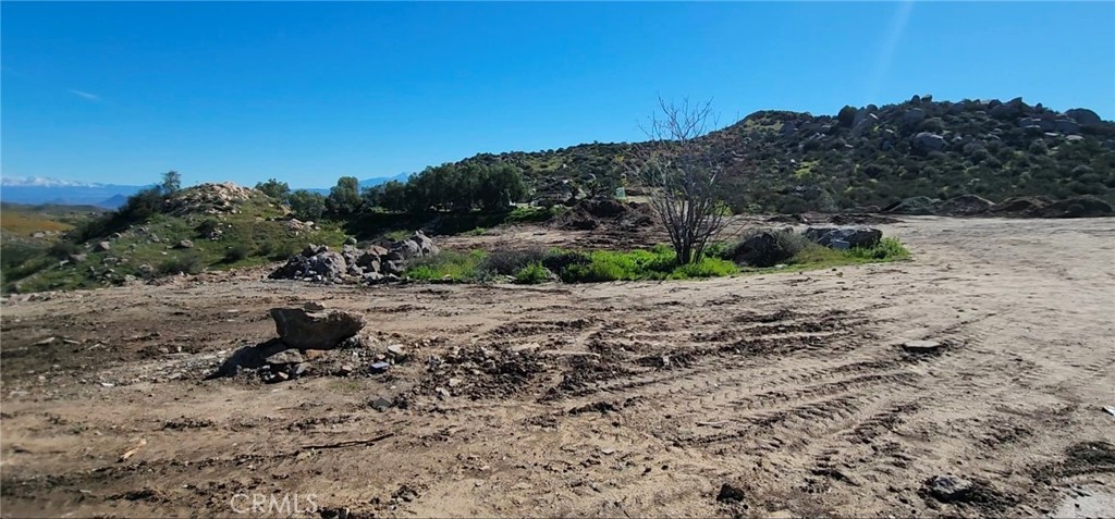 23250 El Nido Property Photo 18