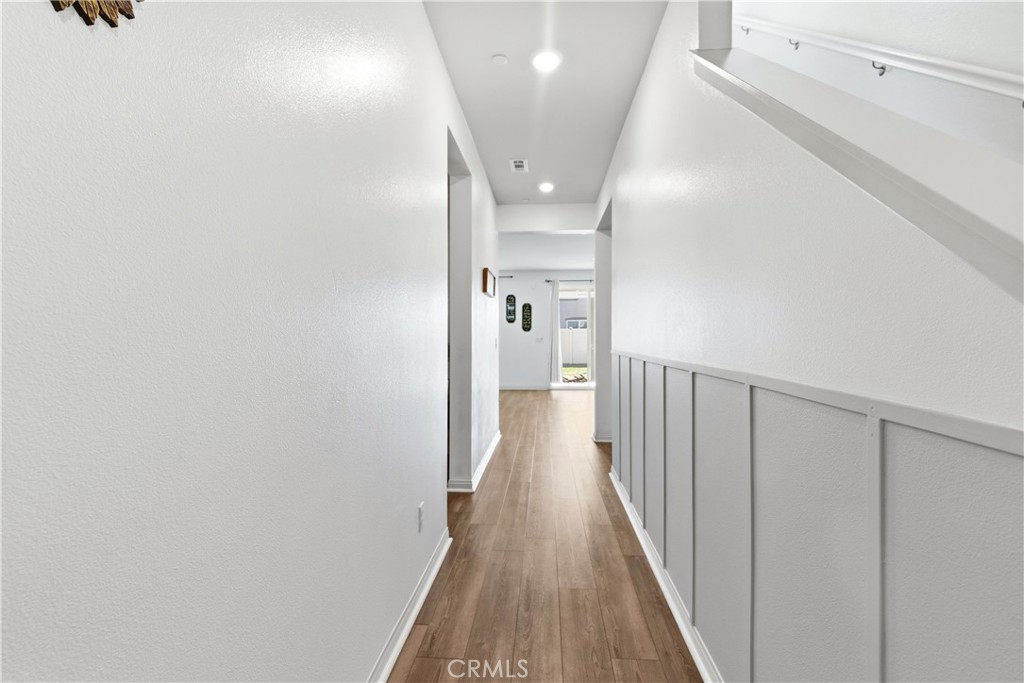 15594 Raptor Property Photo 7